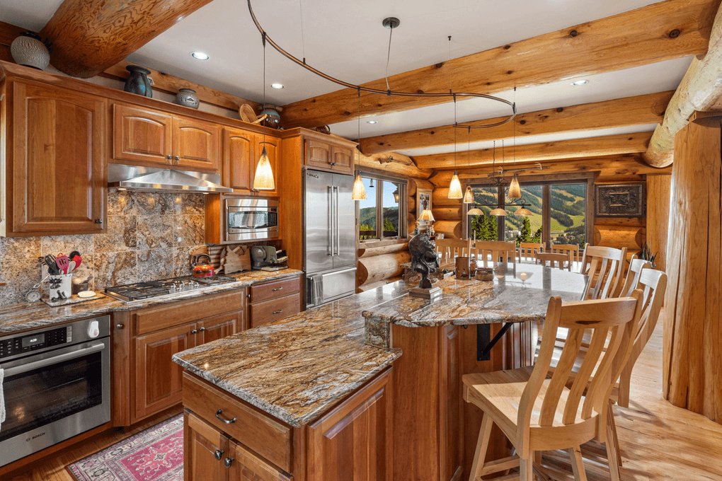 Timberline Lodge - Image 13