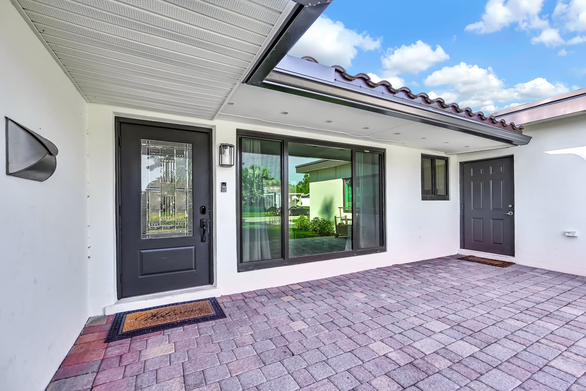 Robinson Place - Image 43