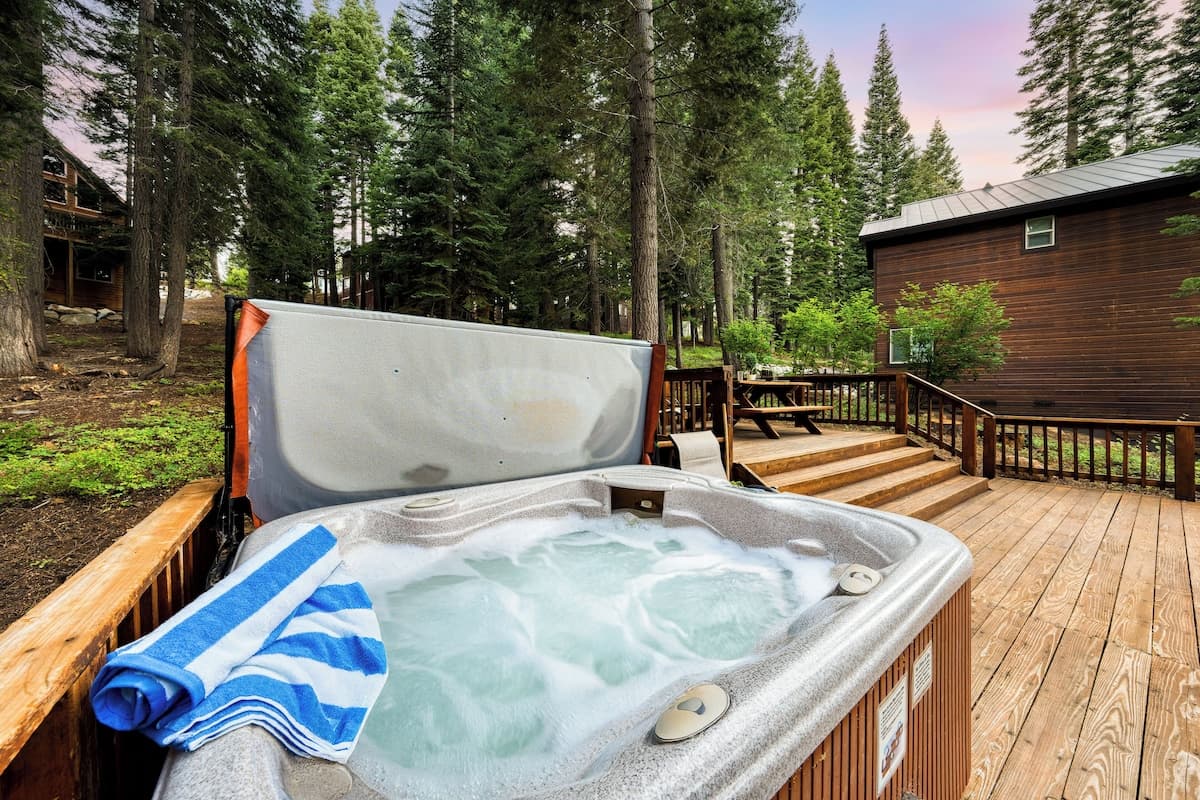 Alpenglow Chalet - Image 2