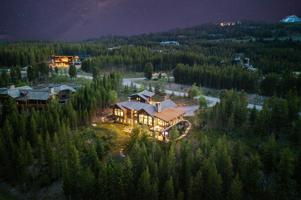 Last Best Chalet - Image 3