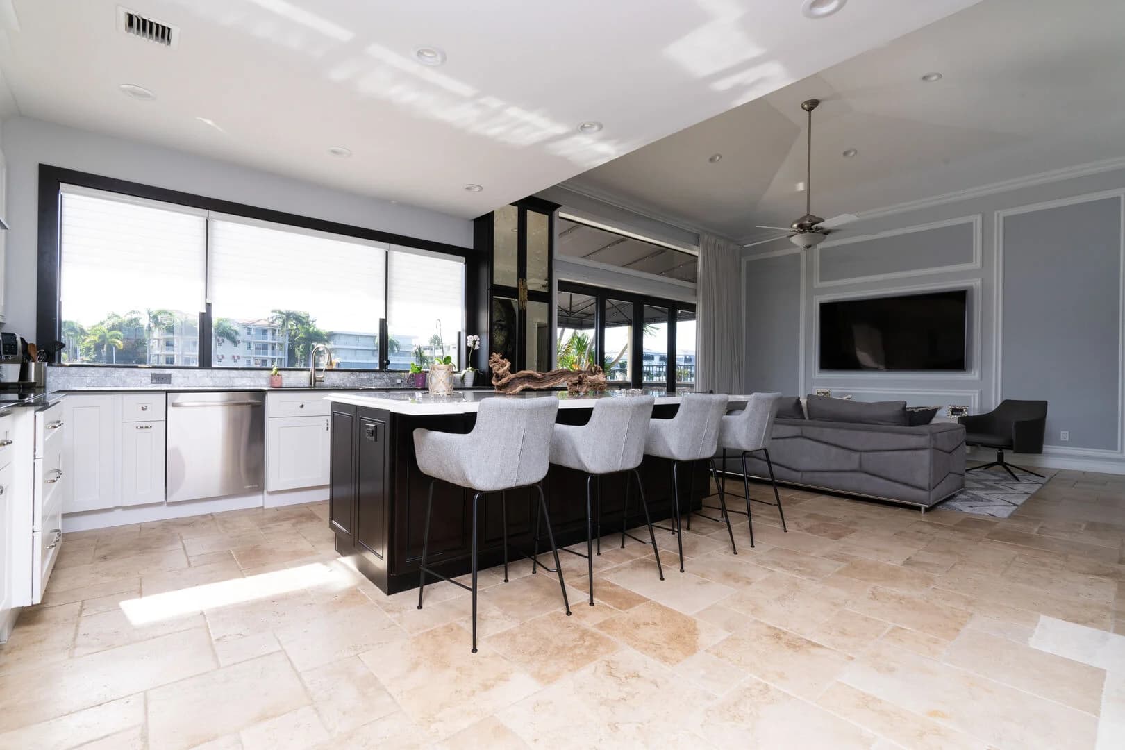 Isaac Villa - Image 5