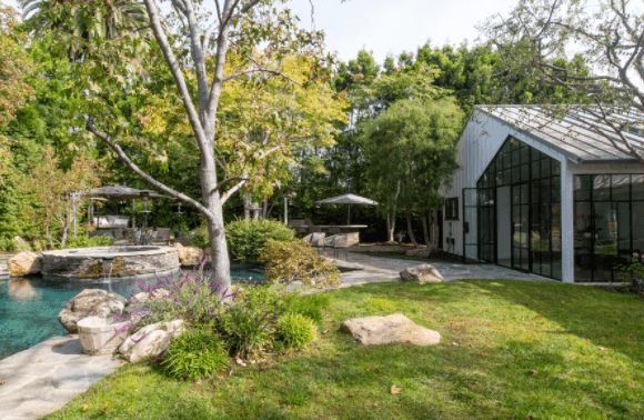 Honeysuckle House - Image 62