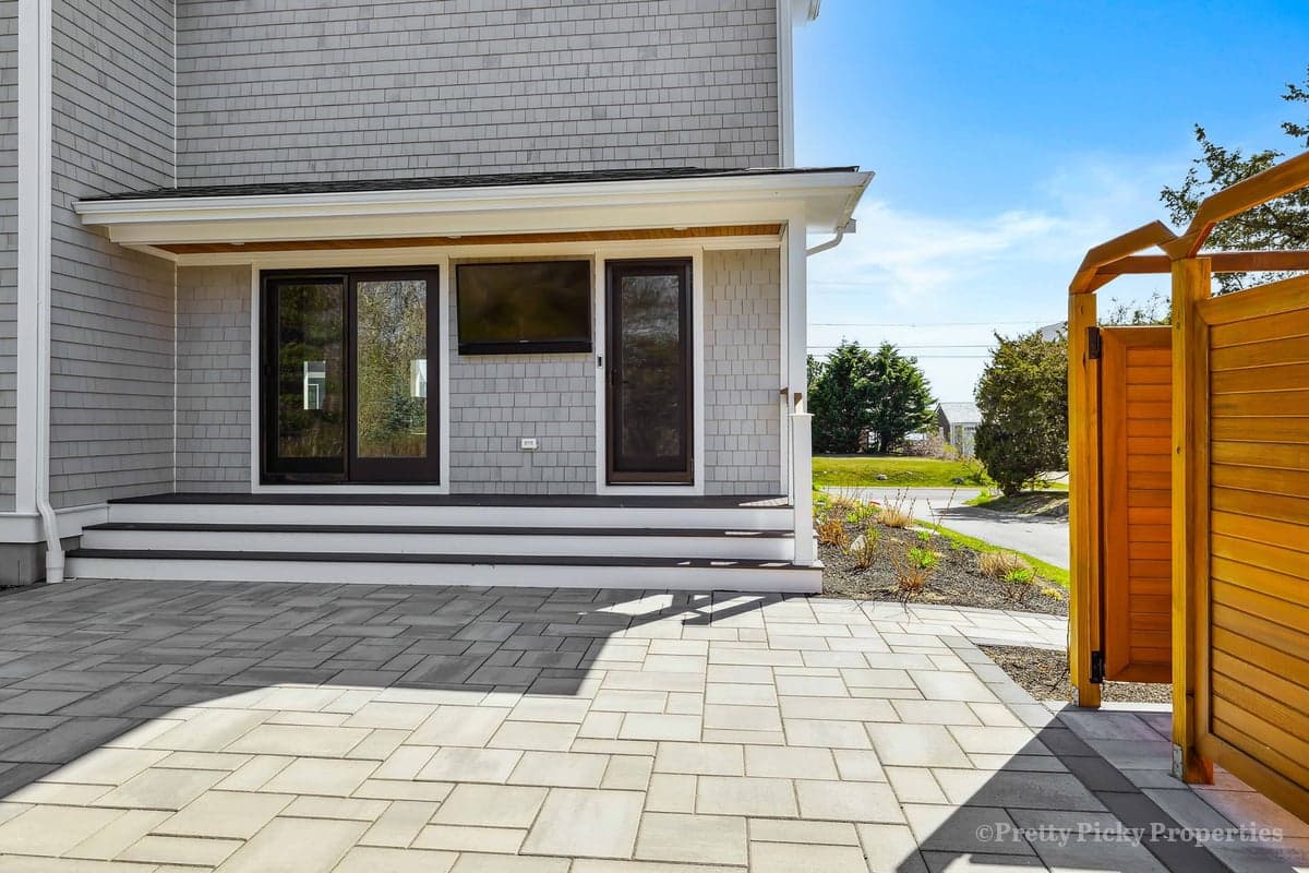 Lewis Bay Lookout - Image 35