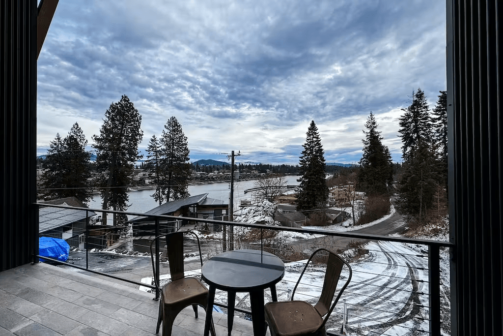 Spokane River Retreat - Image 23