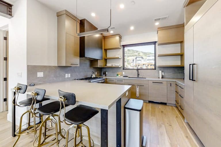 Ridgeline Oasis - Image 3