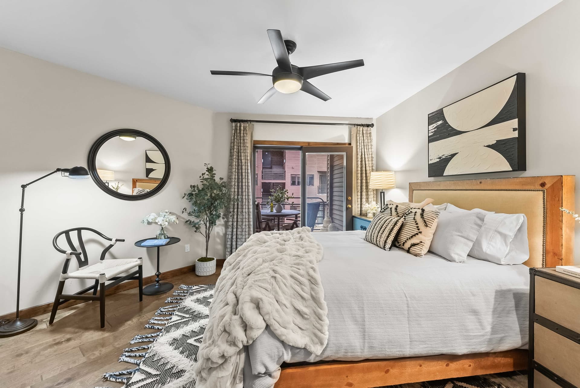 Summit Solace Chalet - Image 8