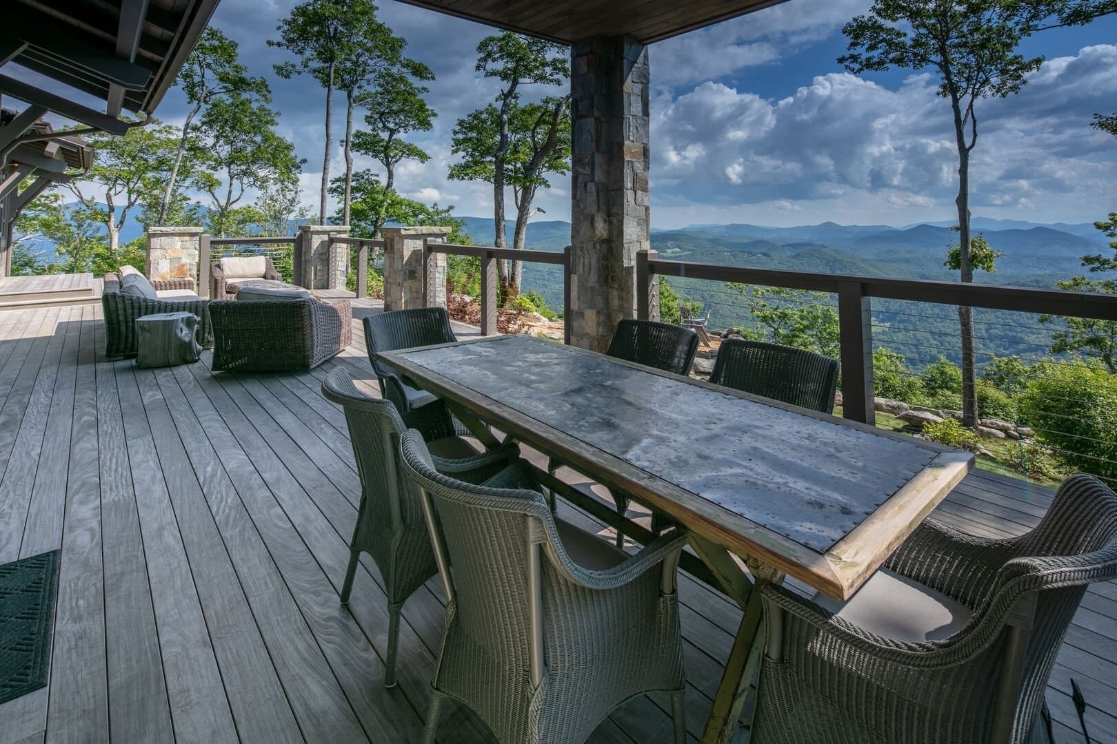 Outside Inn Place - Image 36