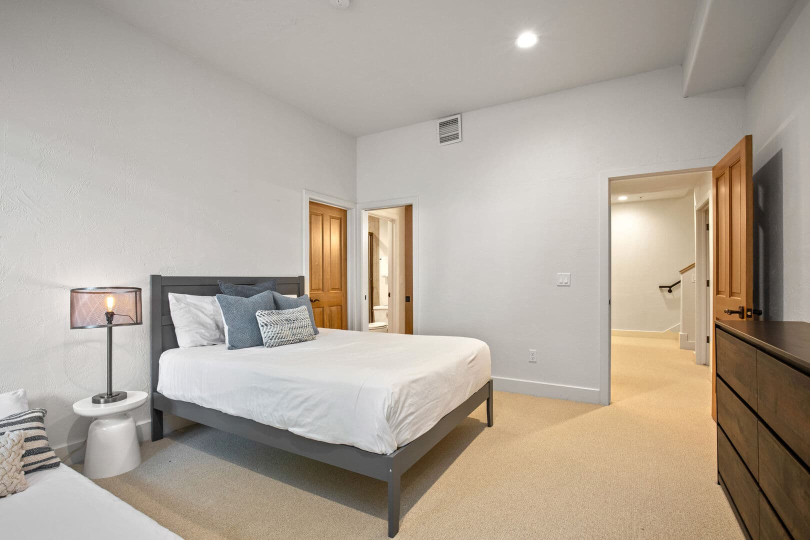 Sterling Lodge - Image 36