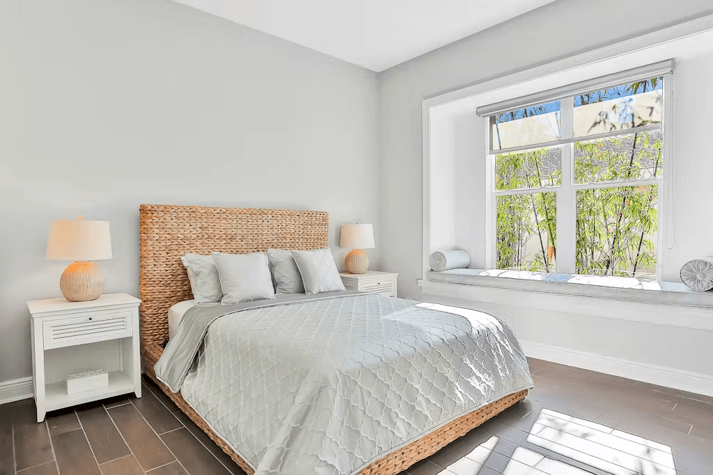 Island Estate Waterfront Villa - Image 18