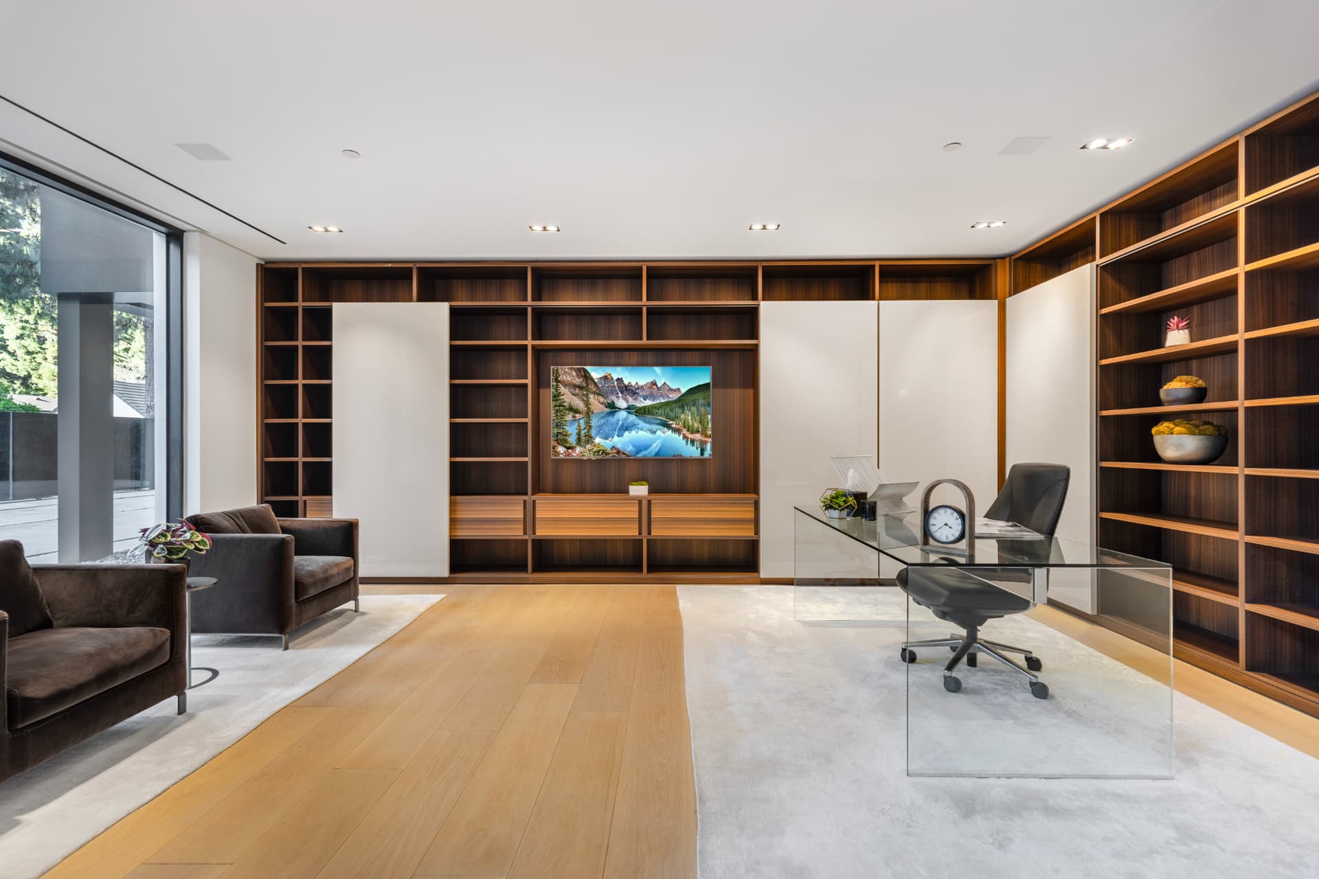 Lago Vista Modern - Image 16