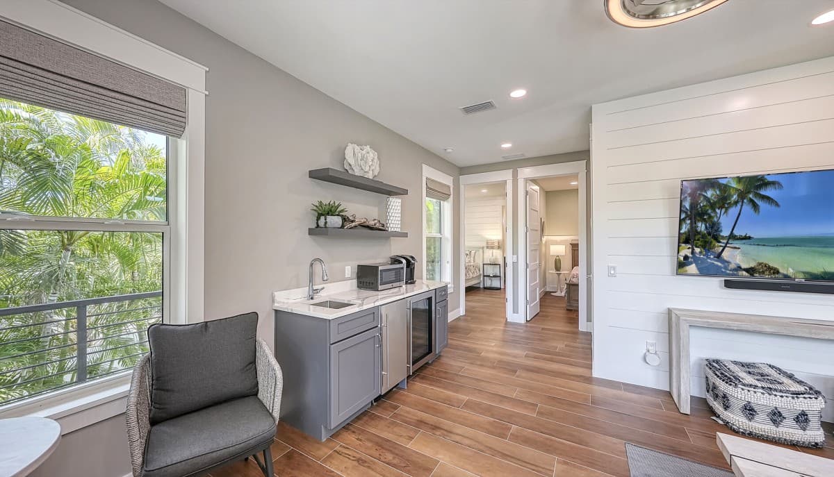 Tropical Oasis - Image 24