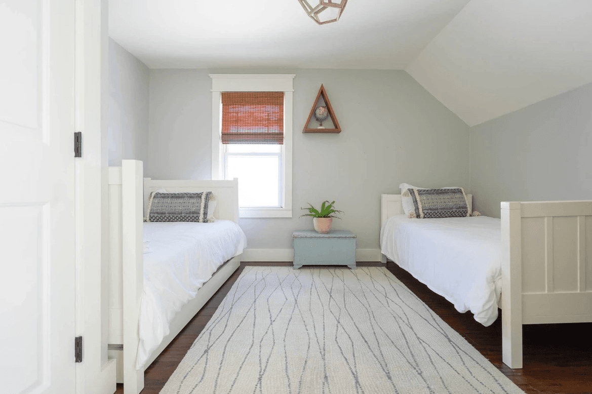 Modern Farmhouse - Image 14