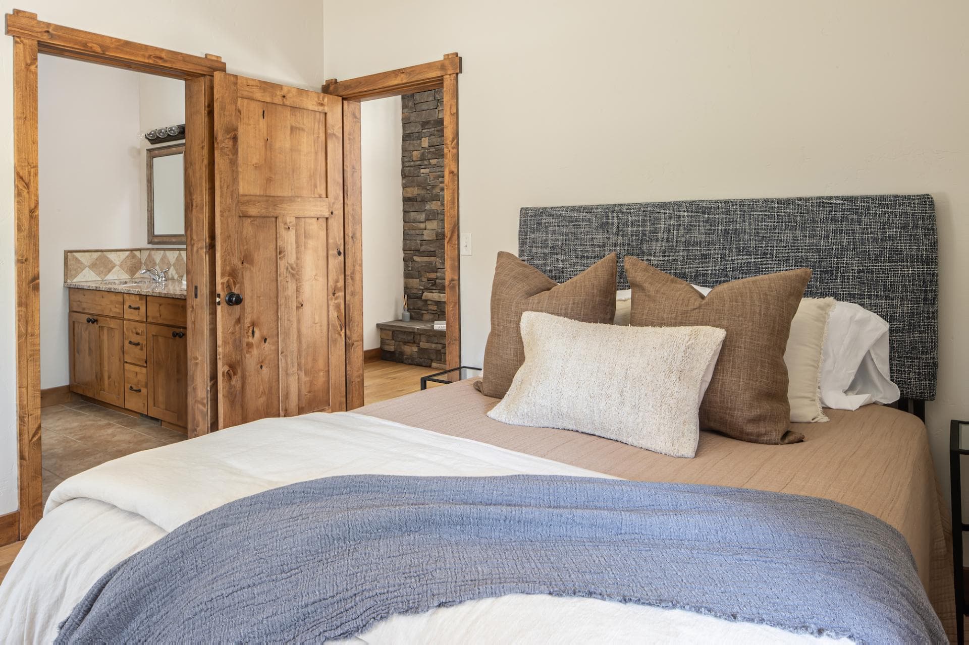 Essentia Townhome #167A - Image 10