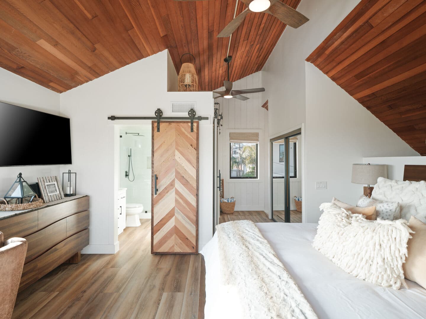 Sunset Terrace Home - Image 13