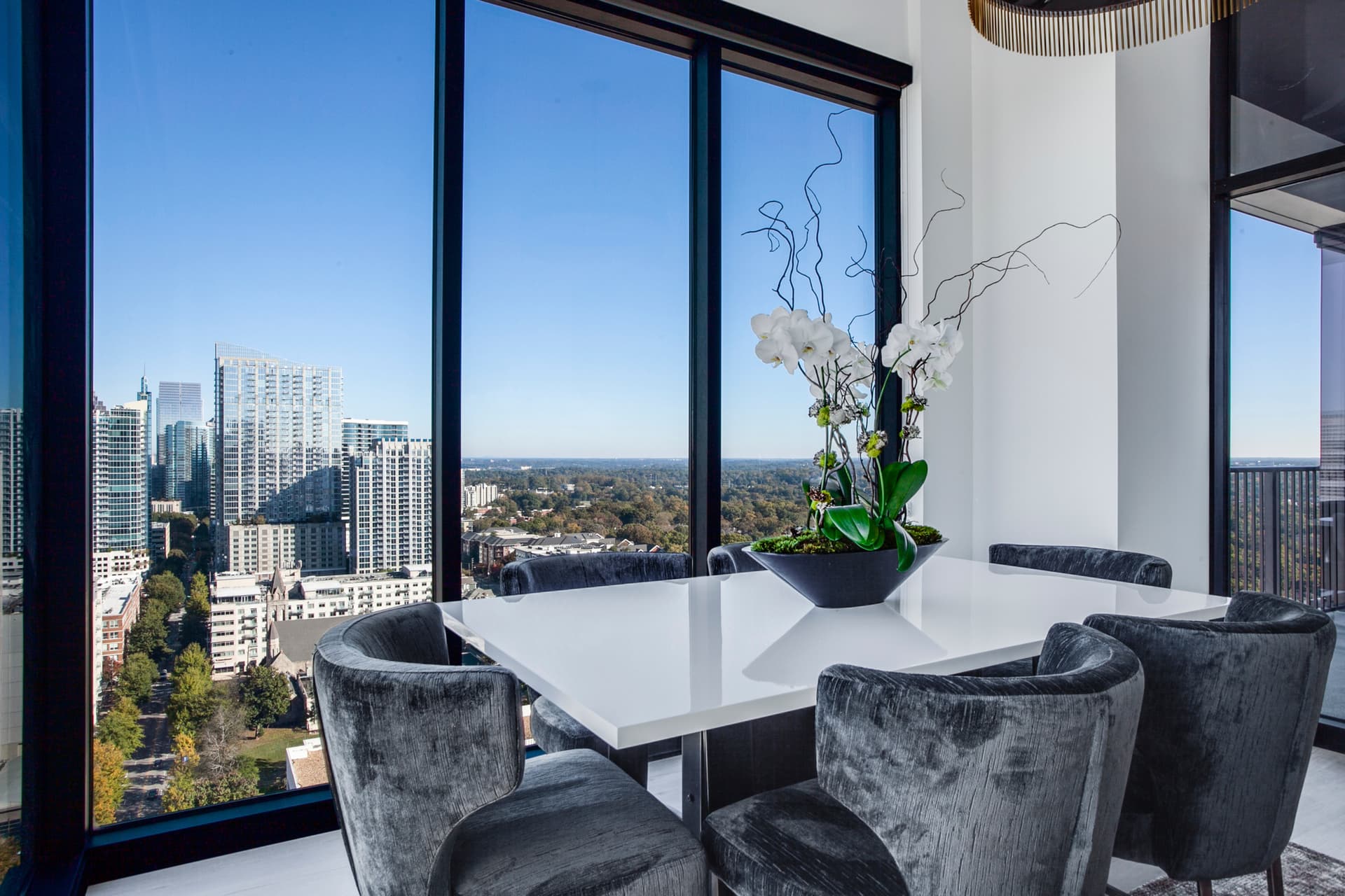 Golden Eye - Image 3