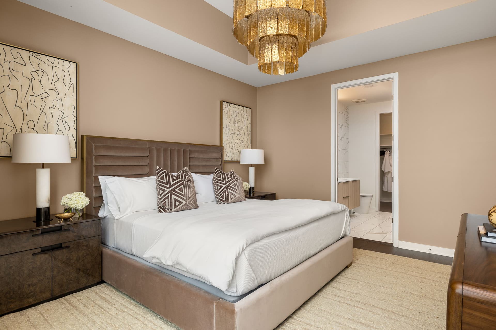 Goldfinger Condo - Image 2