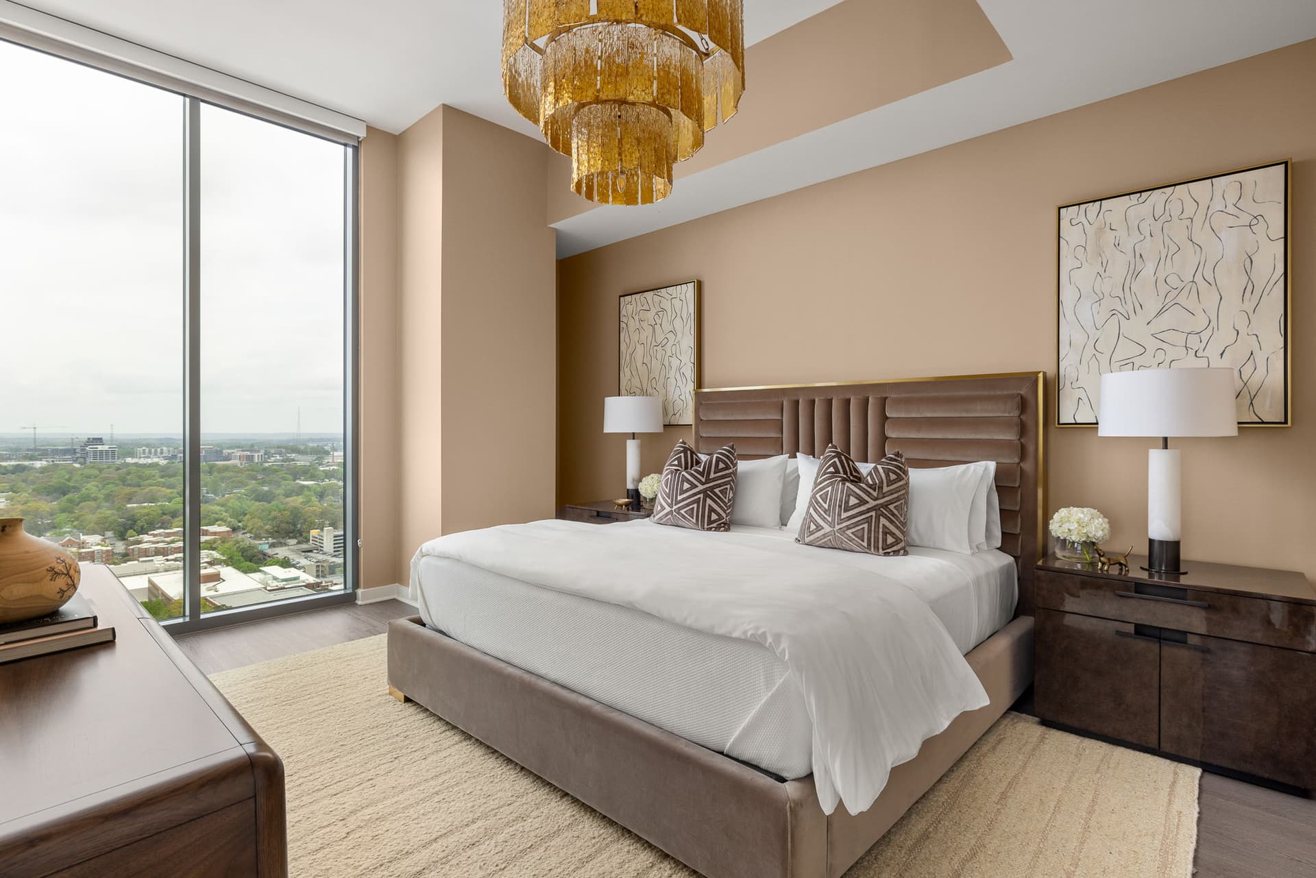 Goldfinger Condo - Image 3