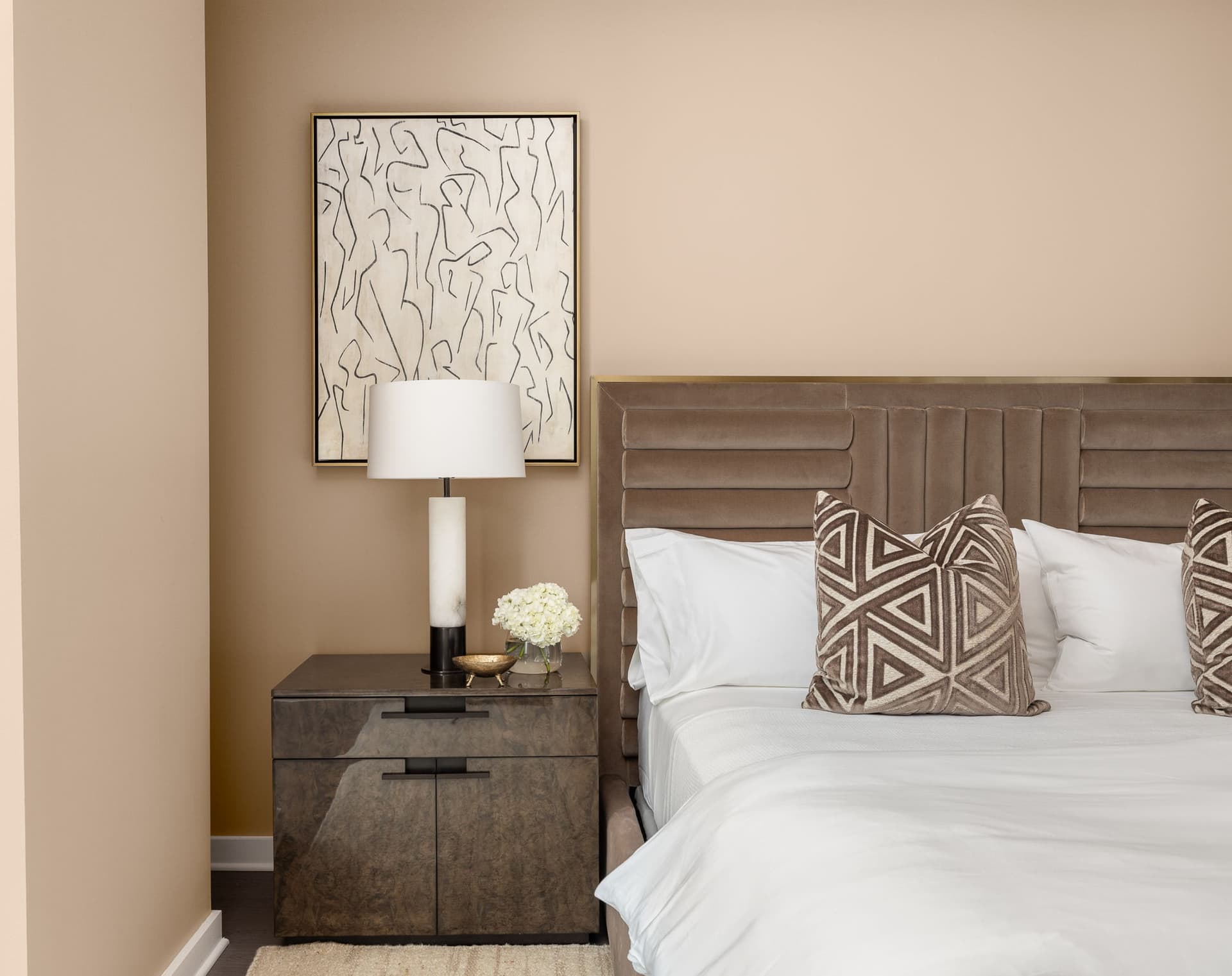 Goldfinger Condo - Image 5