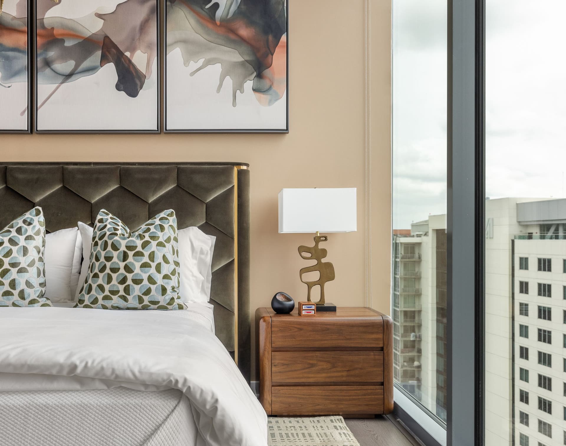 Goldfinger Condo - Image 12