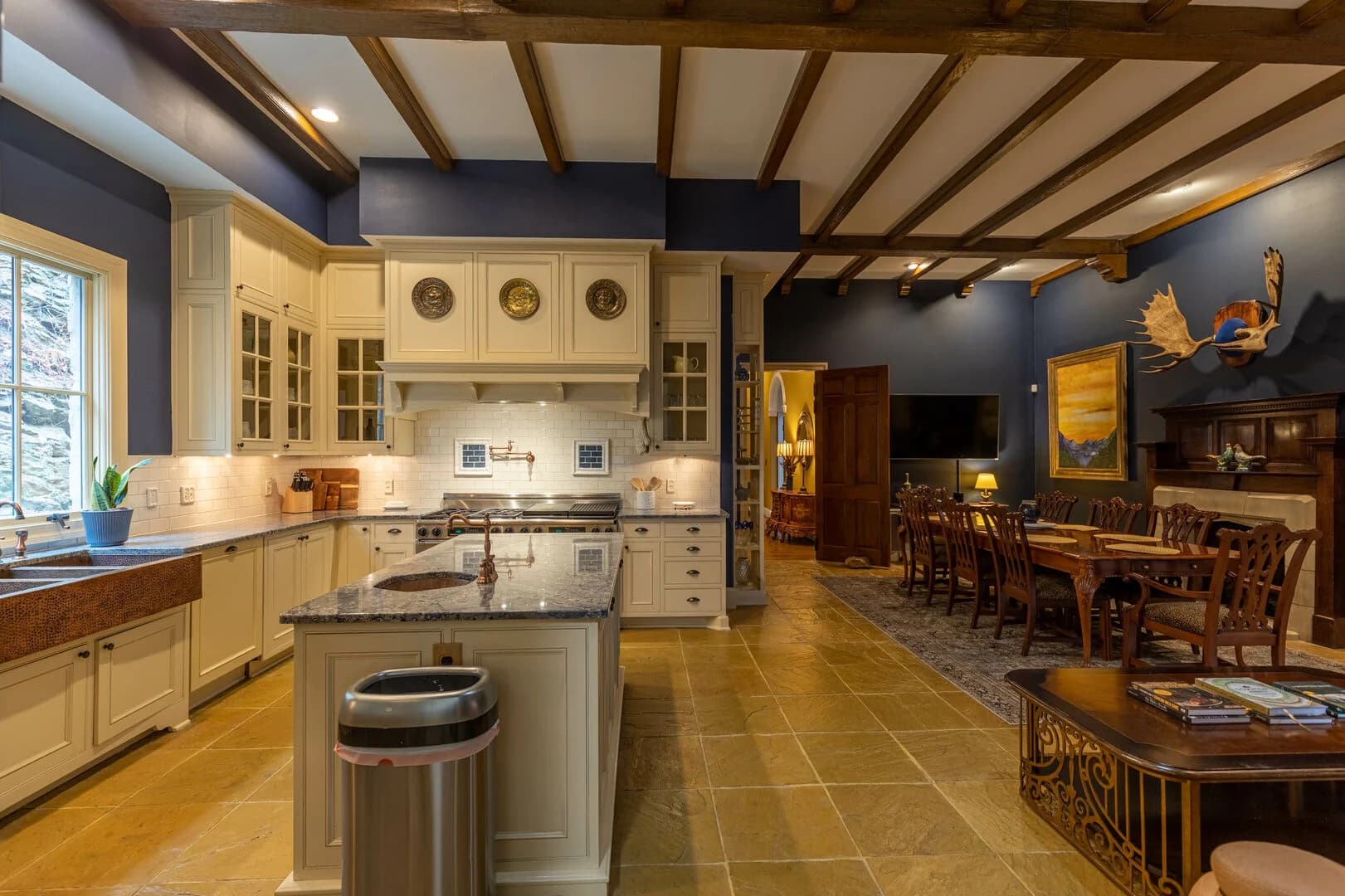 The Castle at Valle Crucis - Image 12