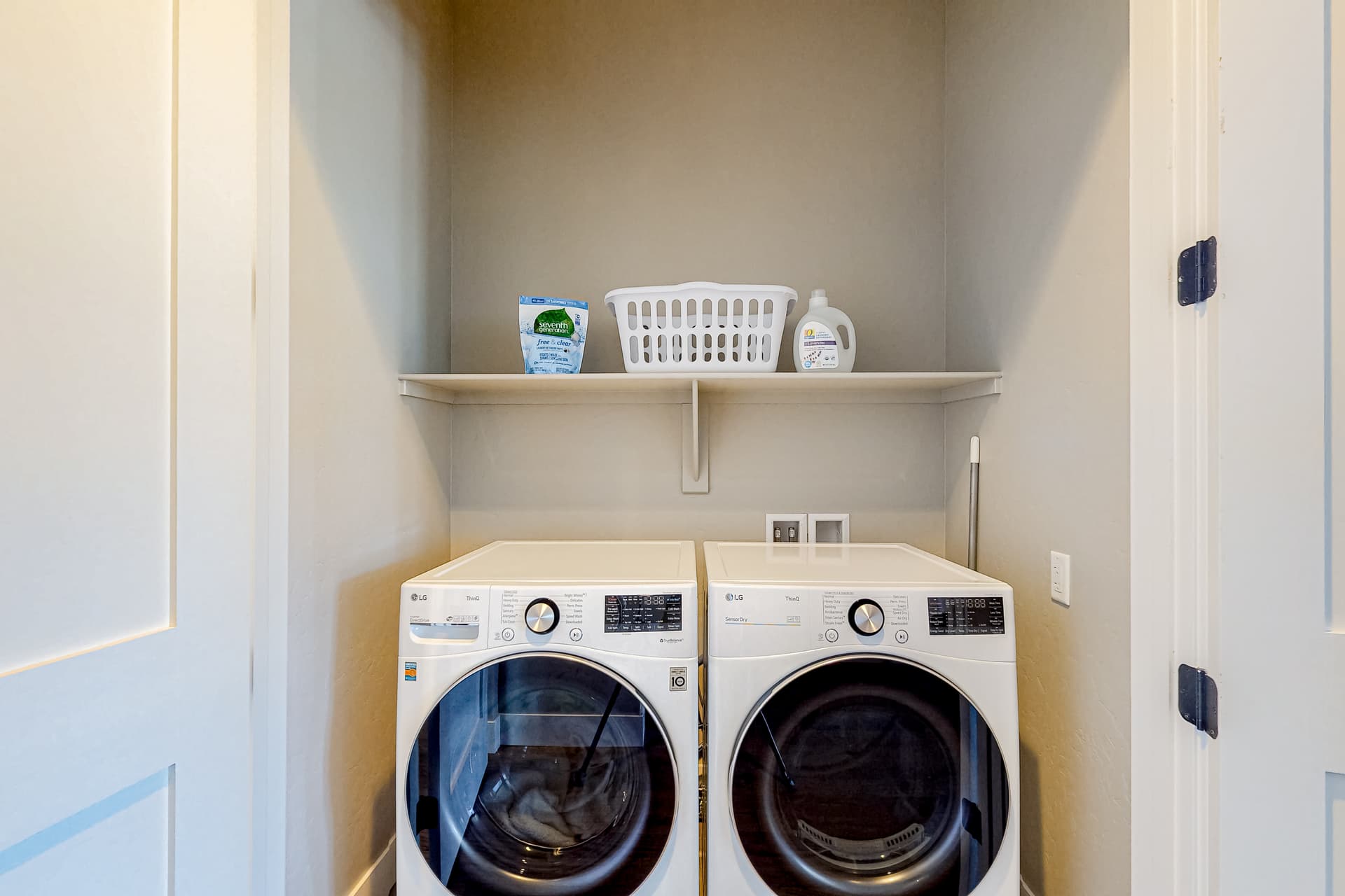 Rendezvous Flat - Image 28