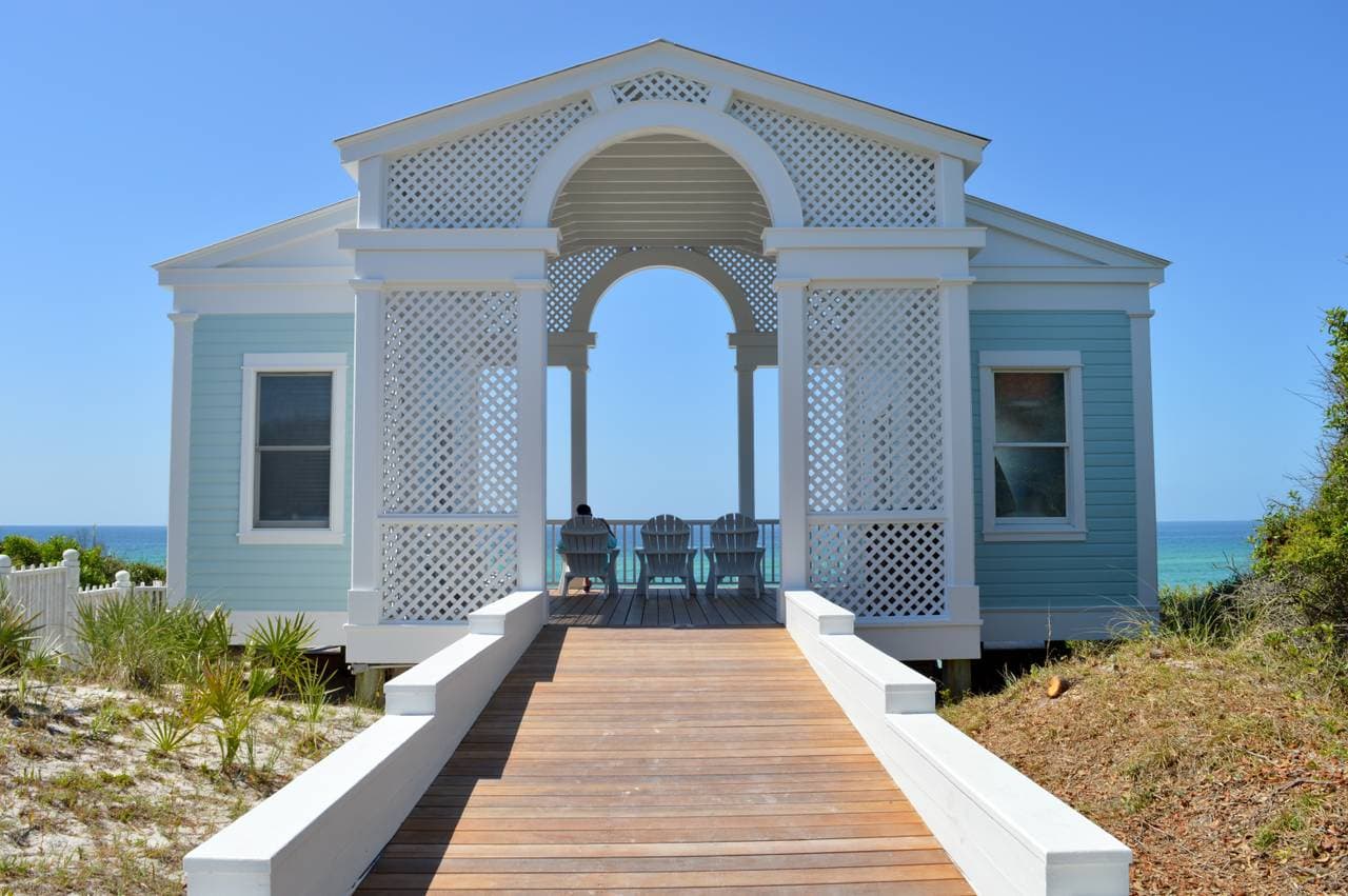 Poppy House - Image 33