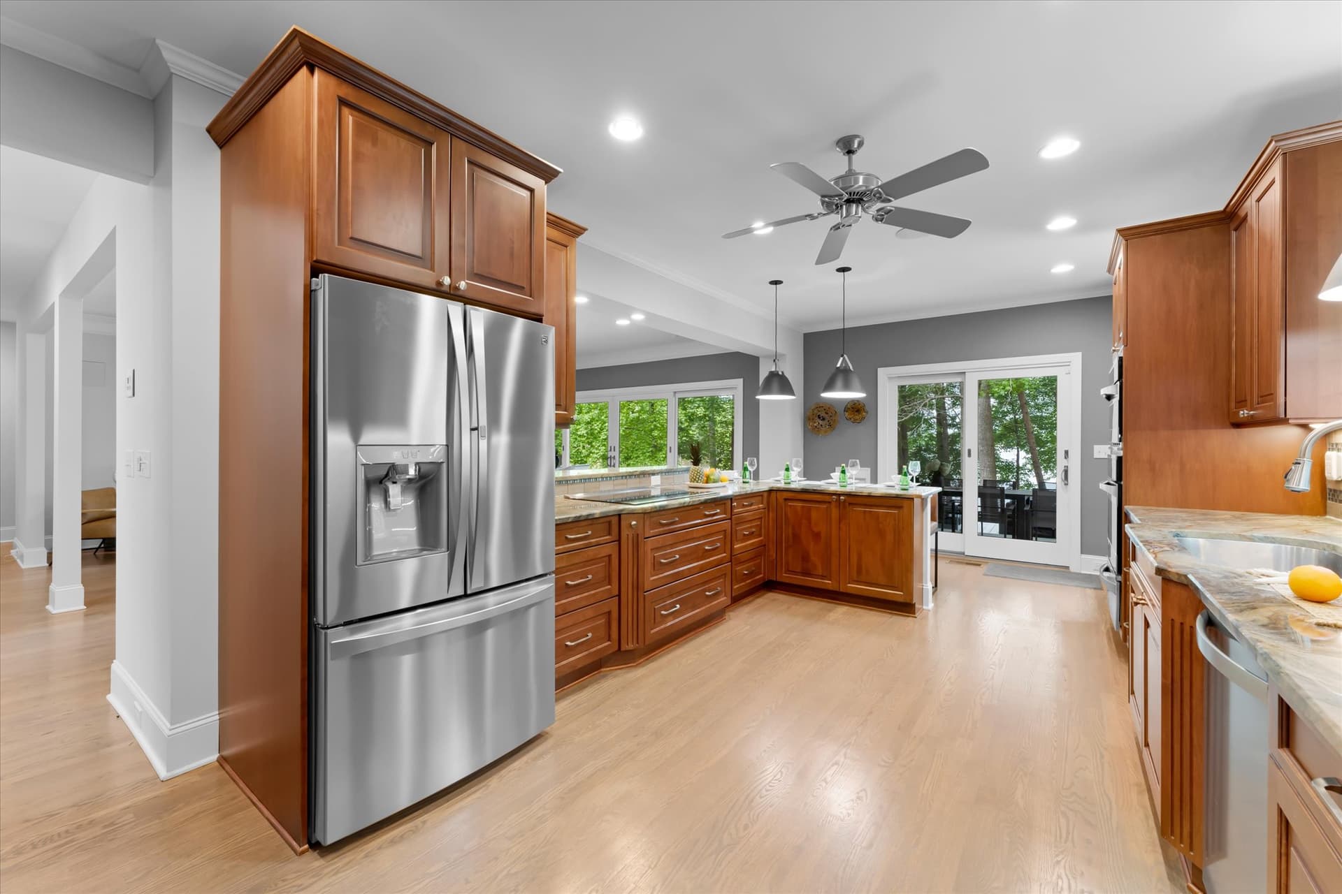 Grand Bay - Image 14