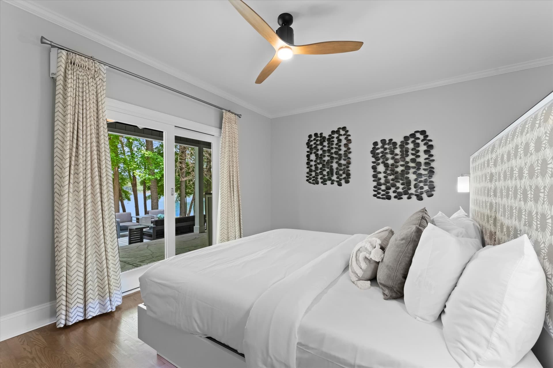 Grand Bay - Image 19