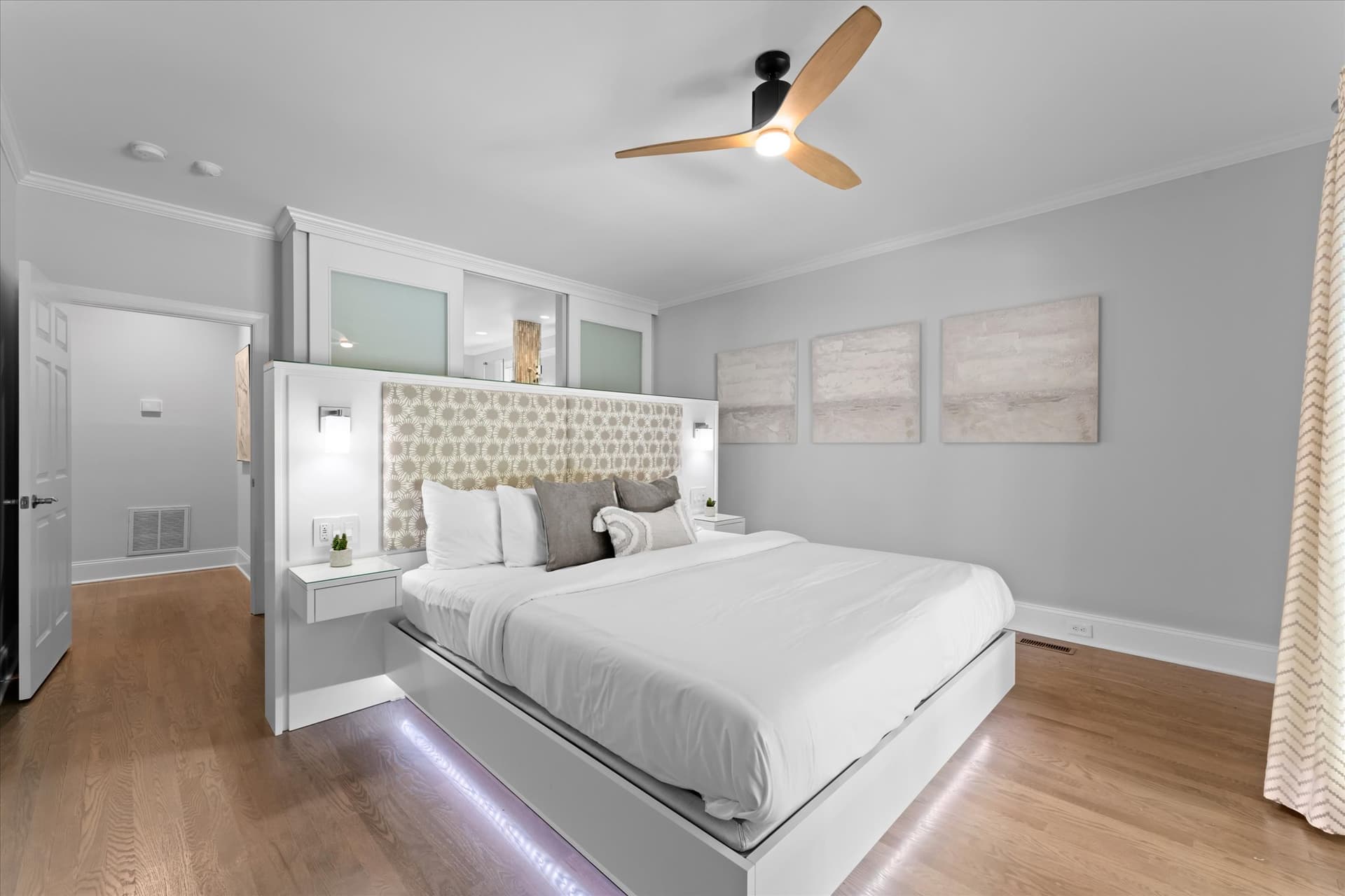 Grand Bay - Image 20