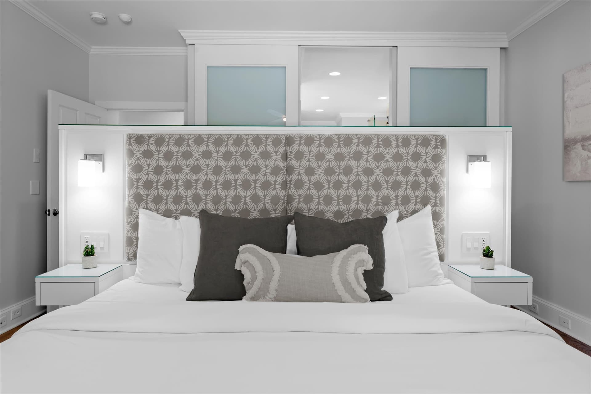 Grand Bay - Image 21