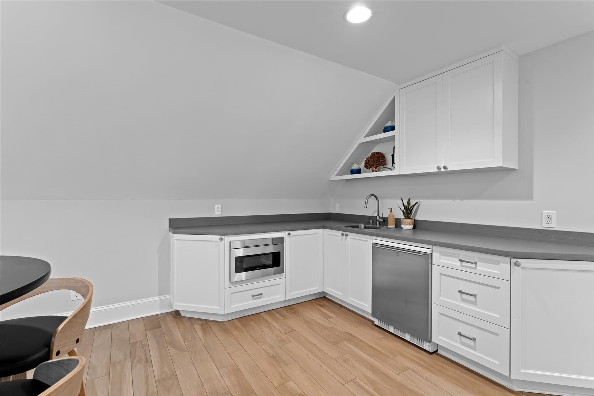 Grand Bay - Image 29