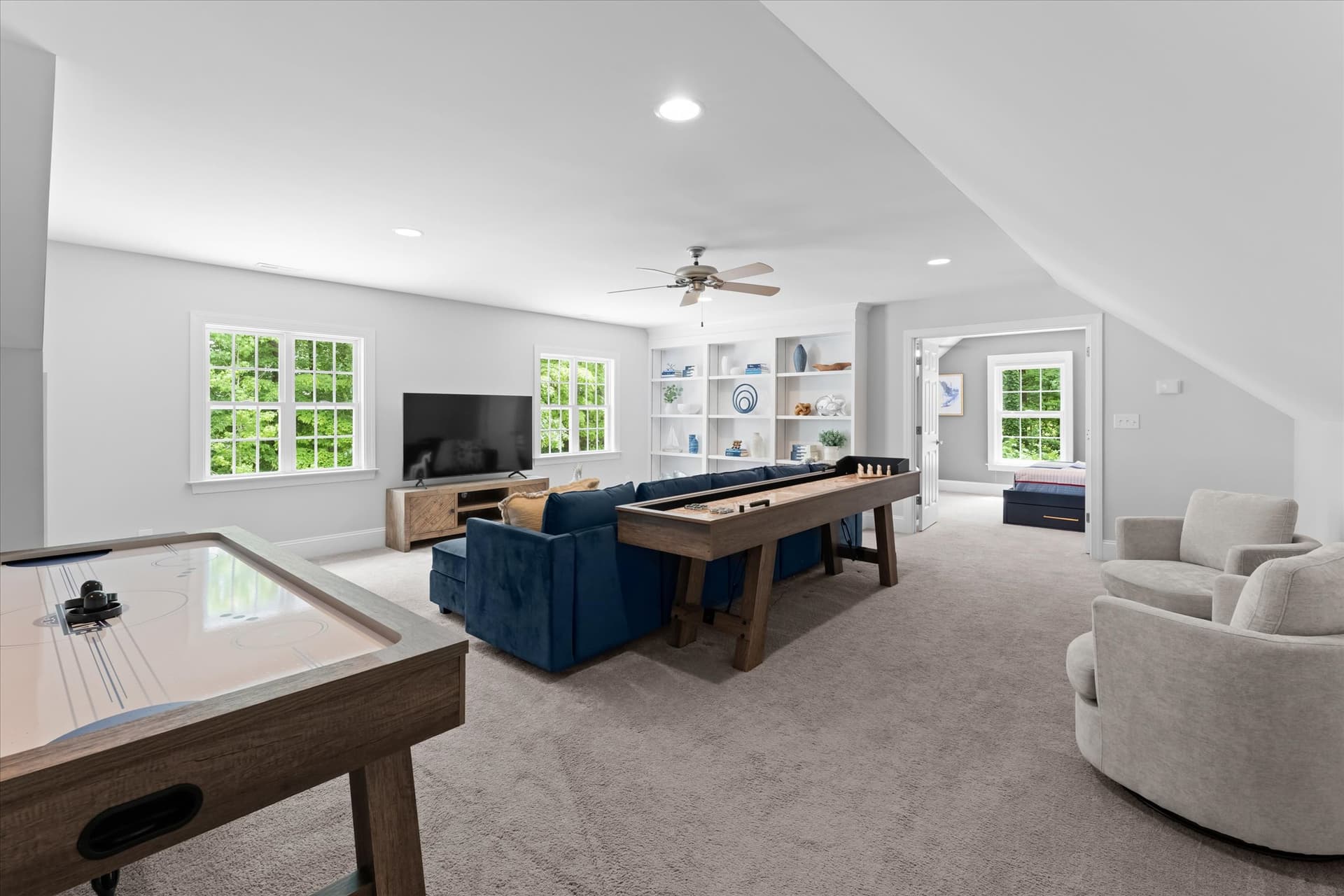 Grand Bay - Image 31