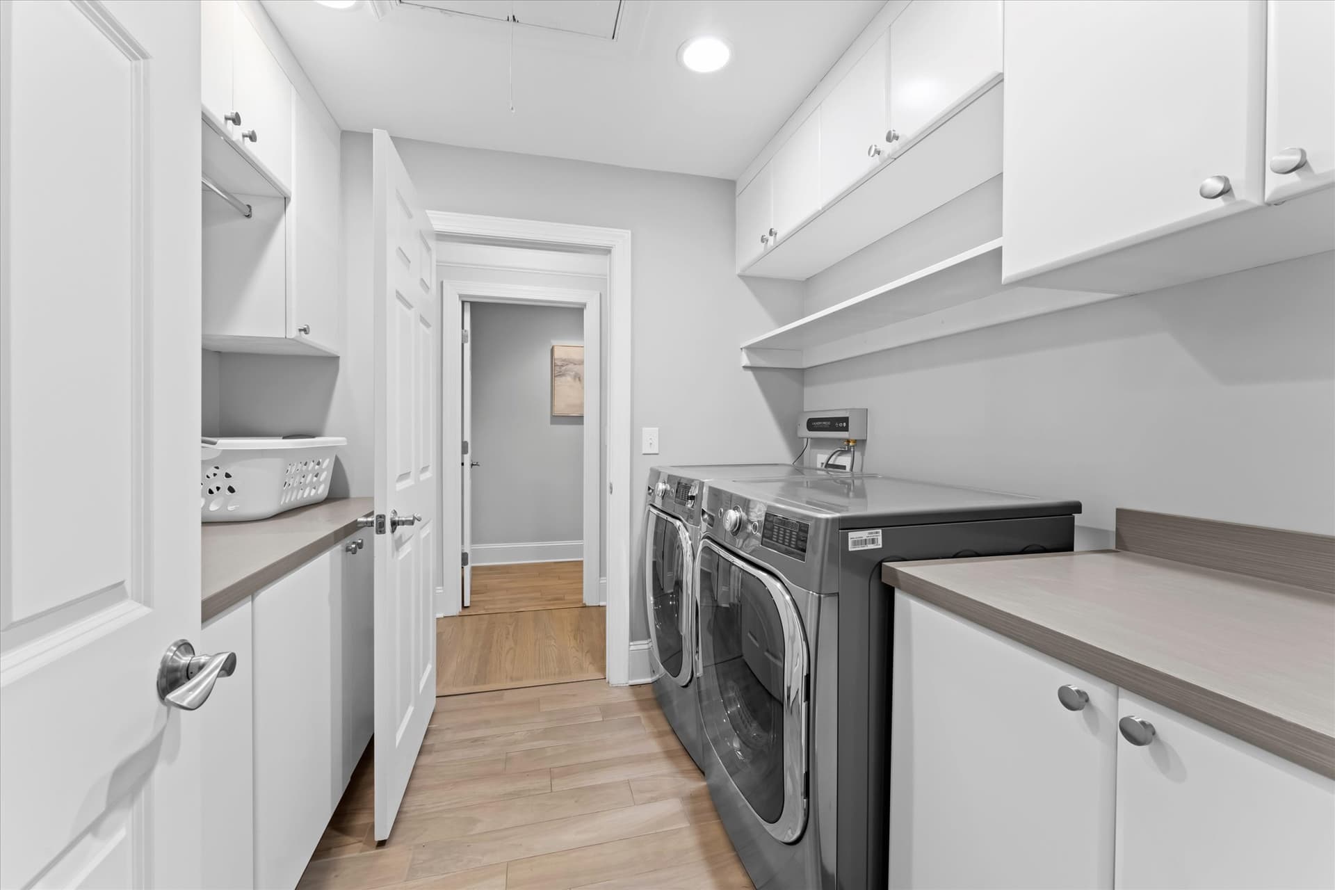 Grand Bay - Image 42