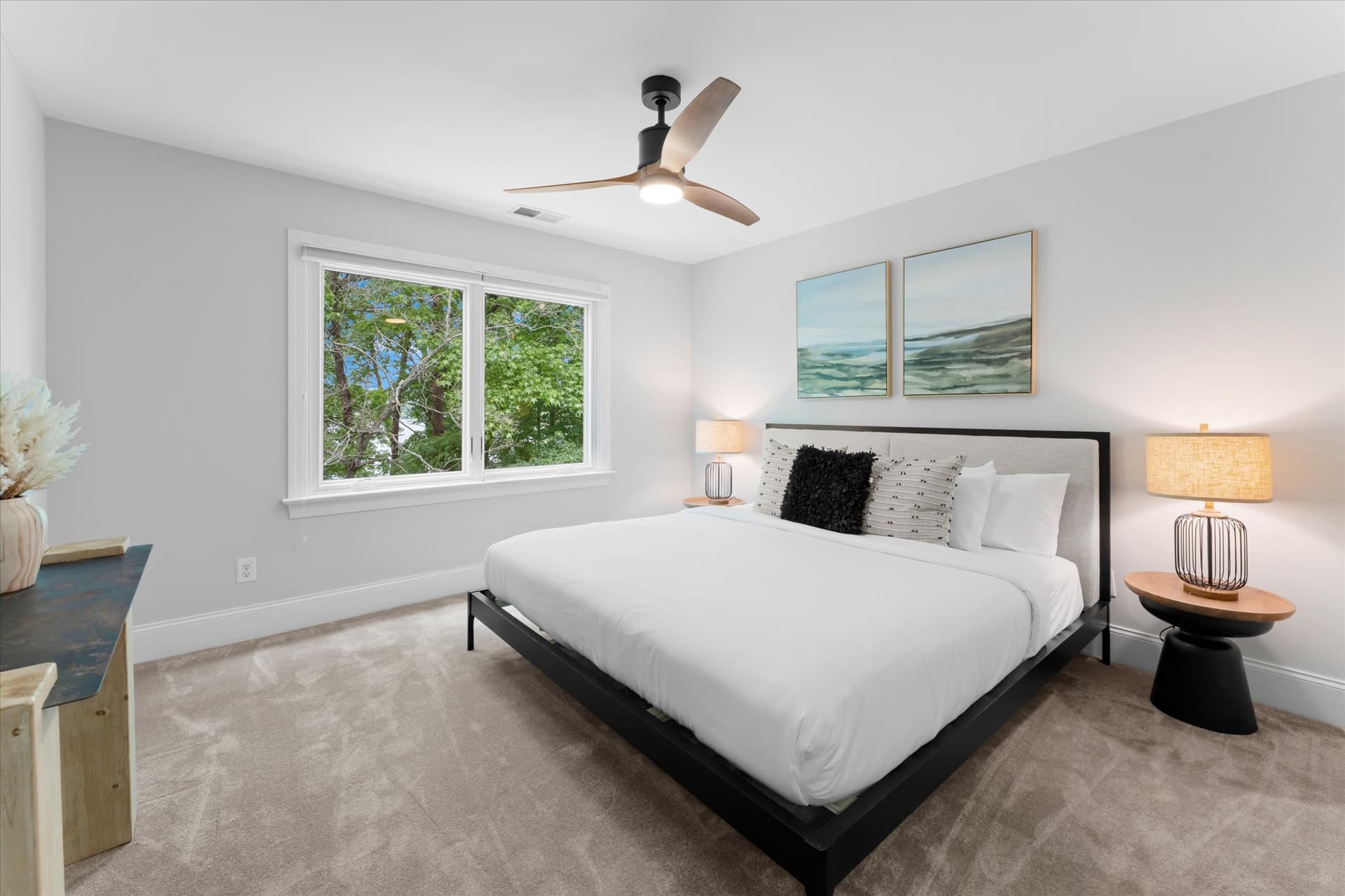 Grand Bay - Image 44