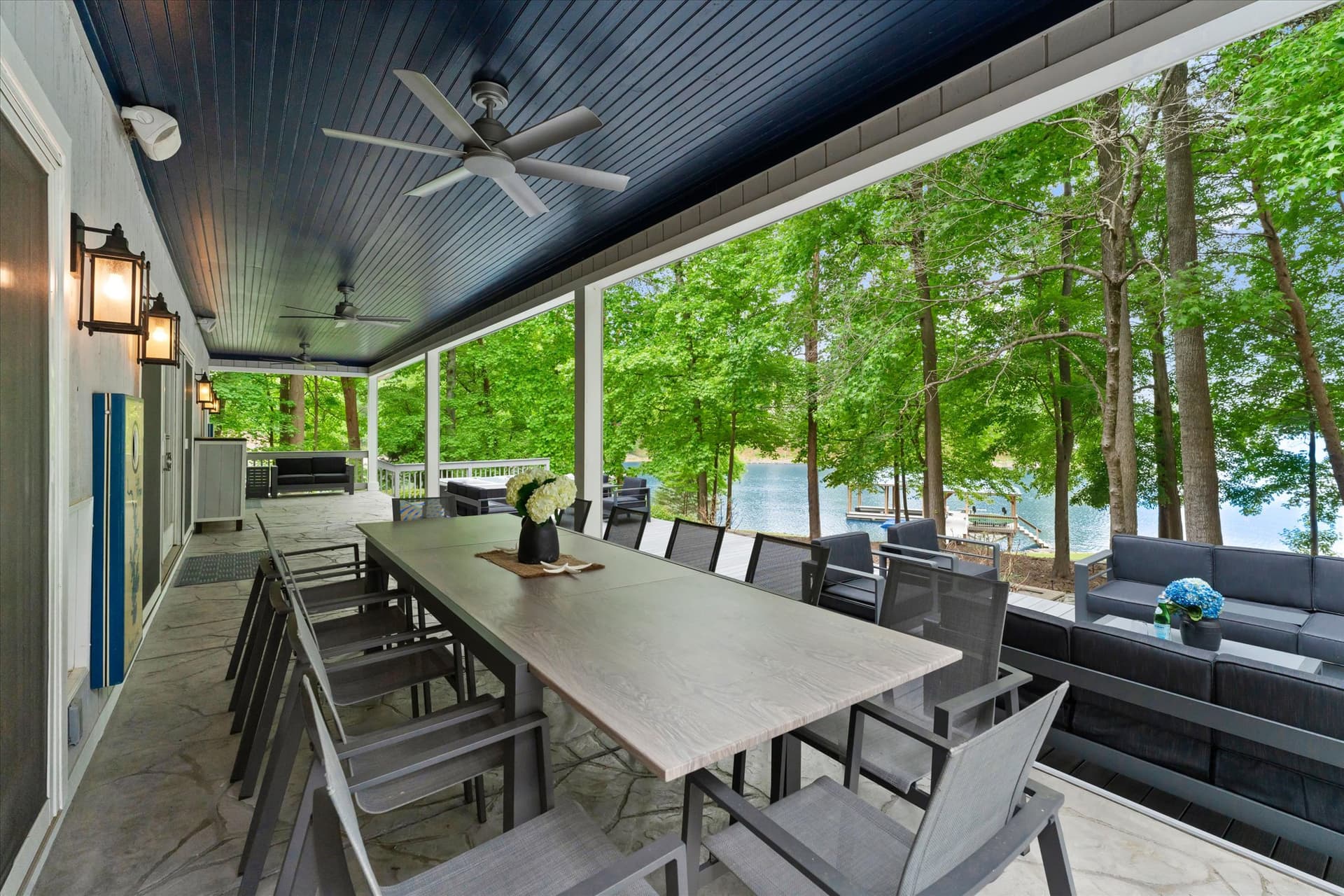 Grand Bay - Image 52