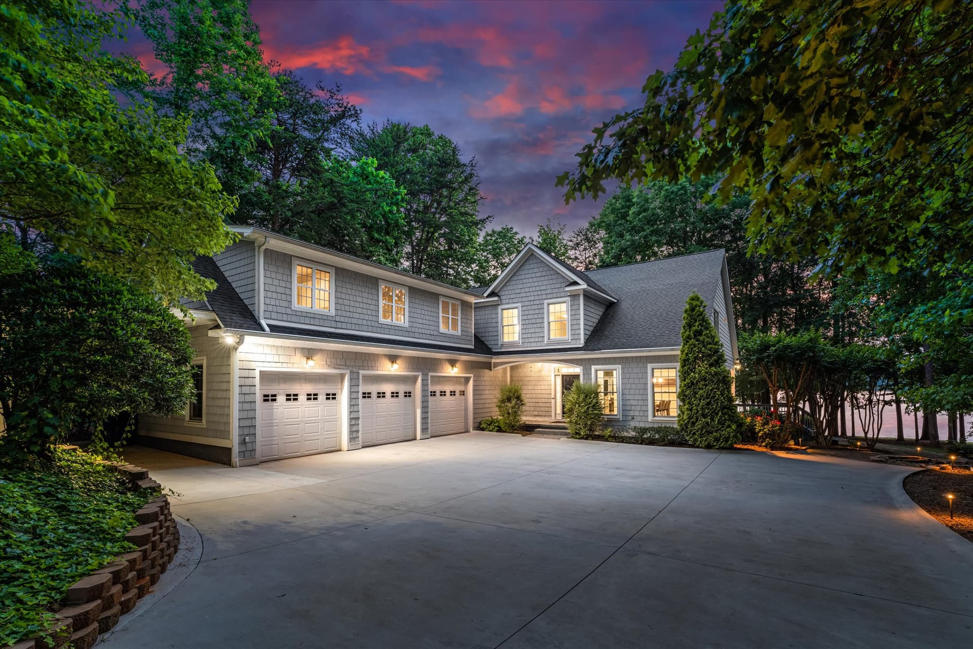 Grand Bay - Image 73