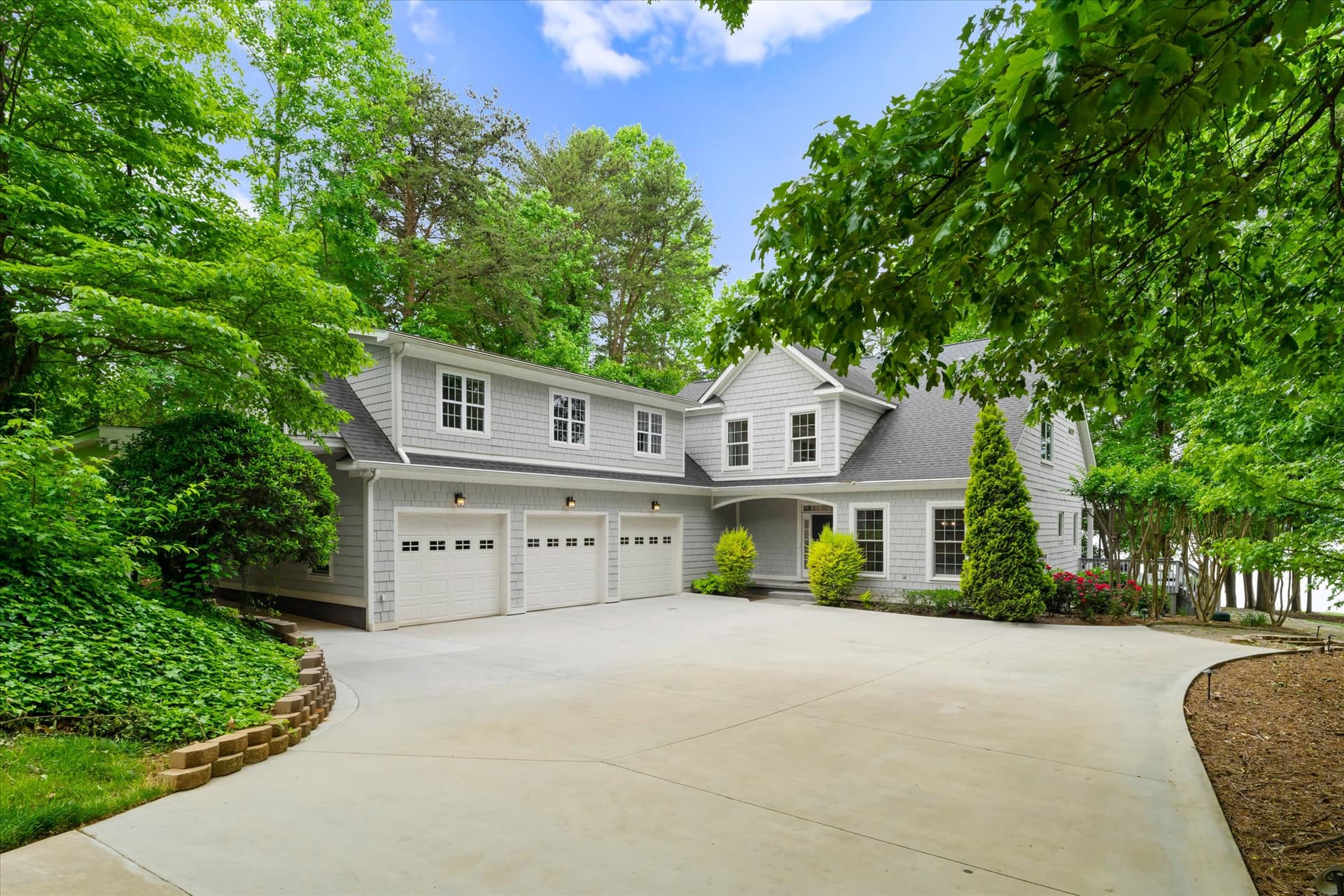 Grand Bay - Image 75