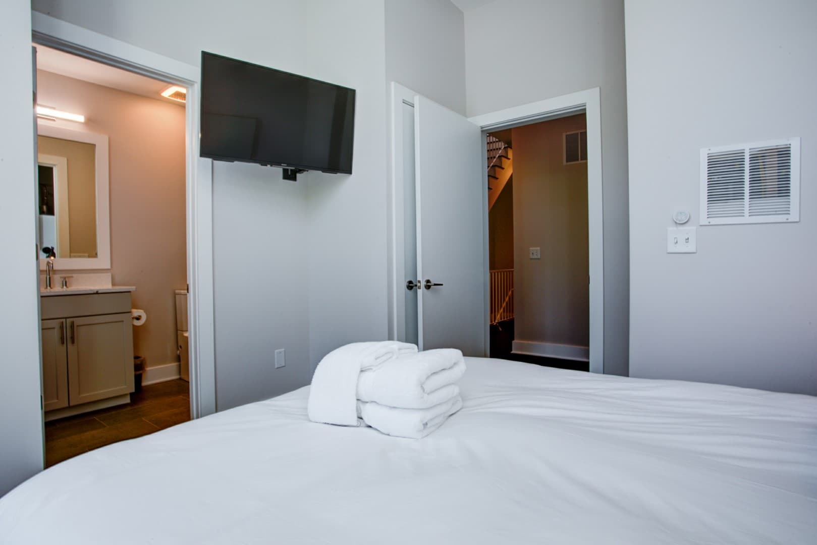 Grand Slam - Image 18