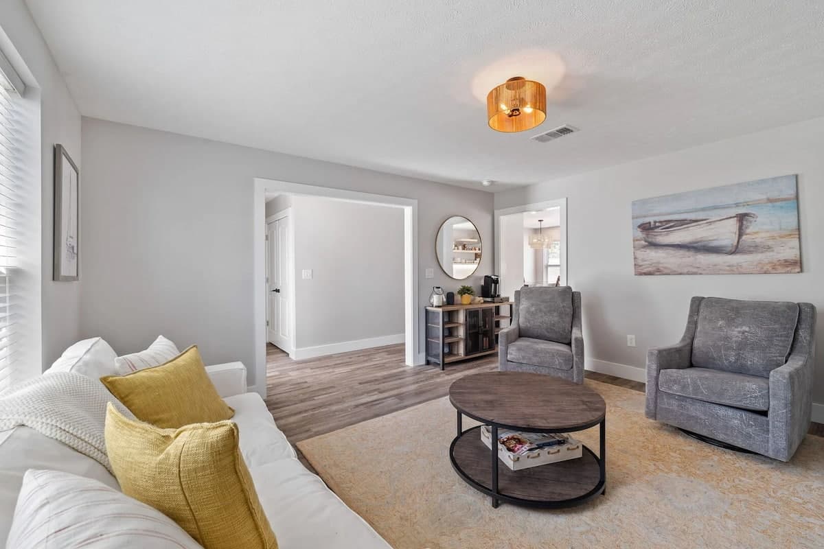 G By The Sea - Image 5