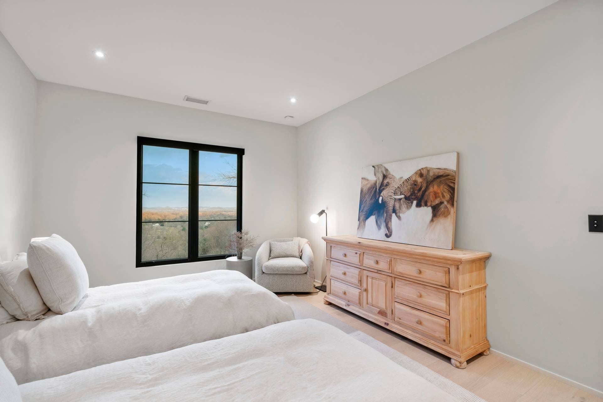 Hilltop Hideaway - Image 20