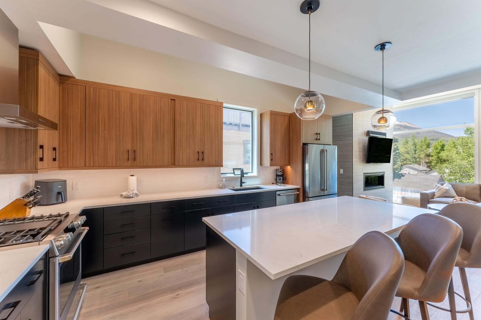 Frisco Aly - Image 19