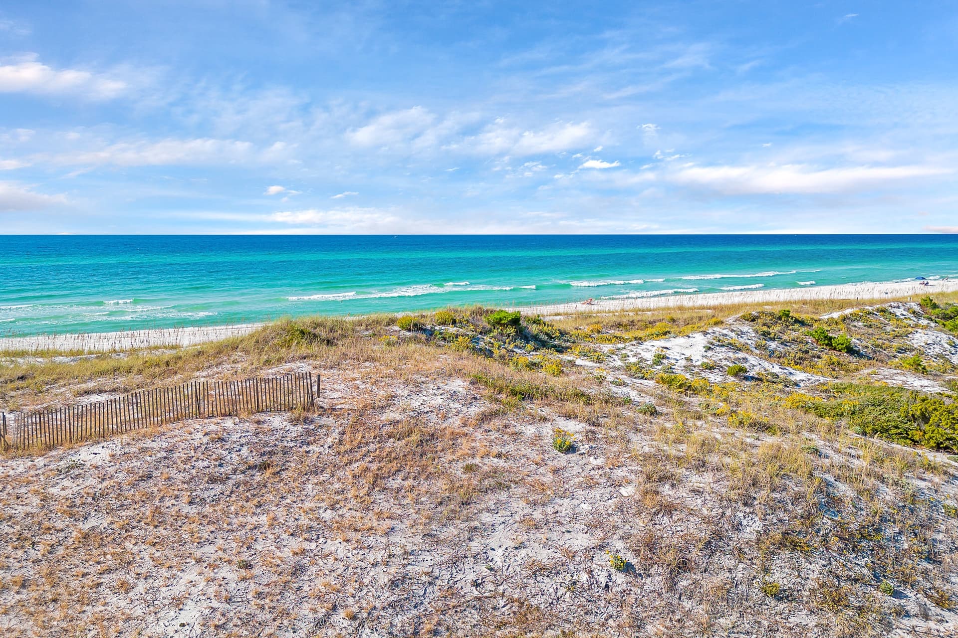 Emerald Le Luxe - Image 57