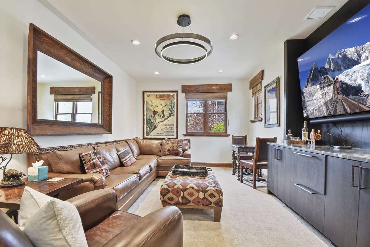 Park Avenue Home - Image 3