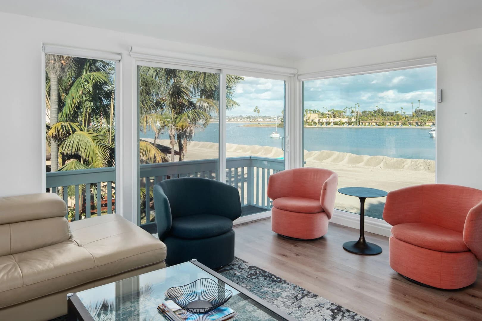 Surf and Bay B Home - Image 25