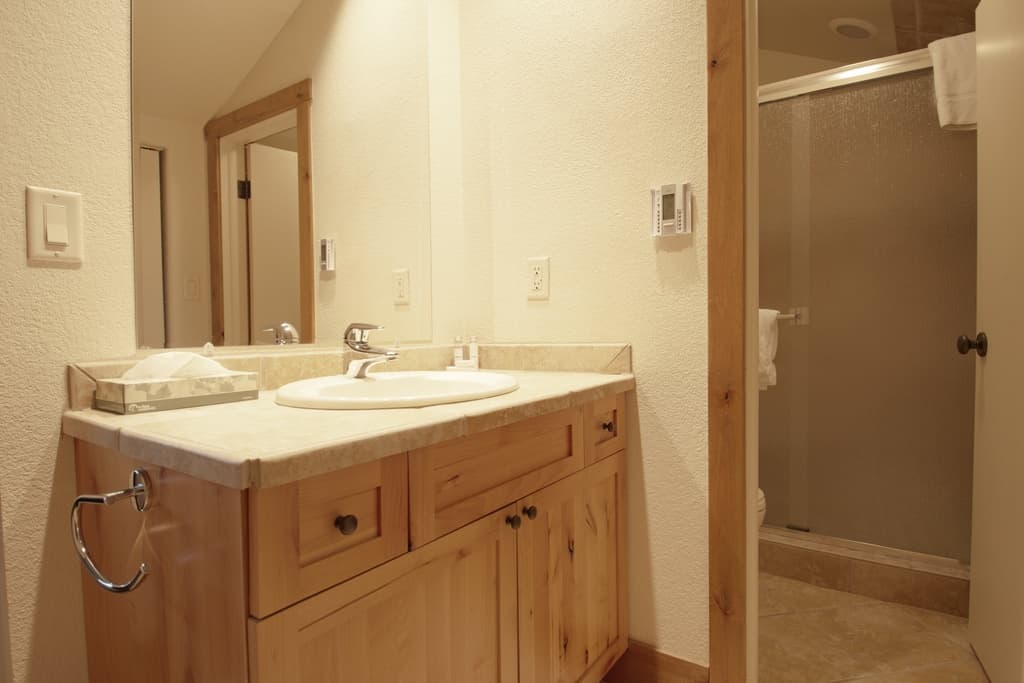 Snowblaze Residence 33 - Image 24