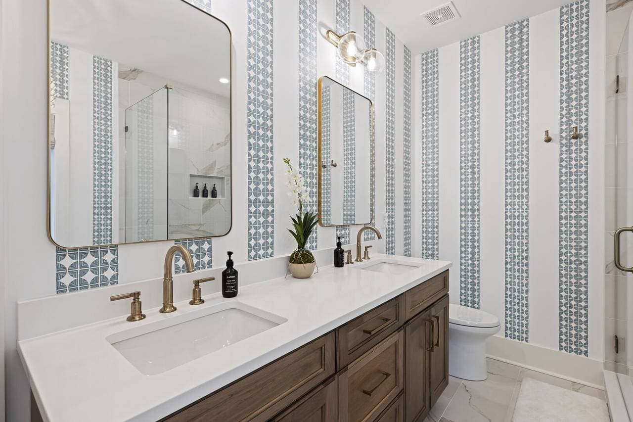 Yacht Harbor #10 - Image 30