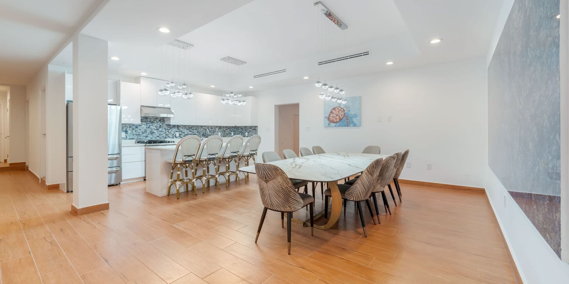 Timeless Paradise - Image 25