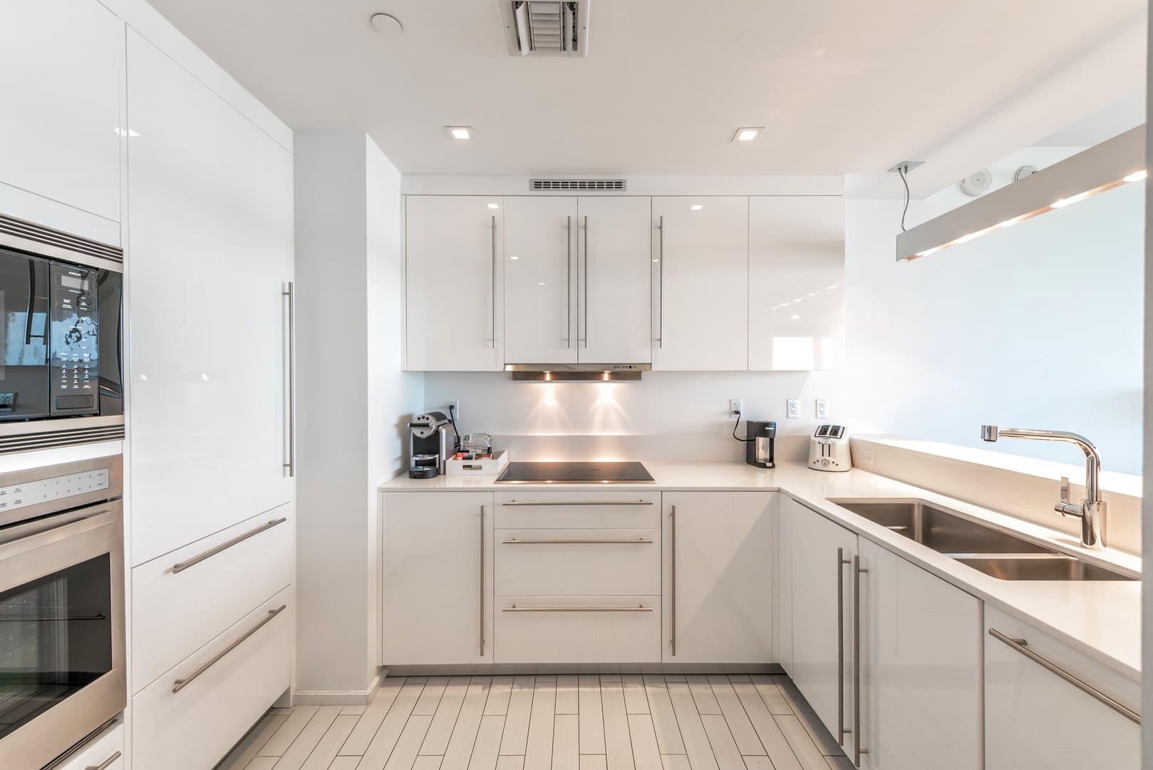 W South Beach Residence #828 - Image 21