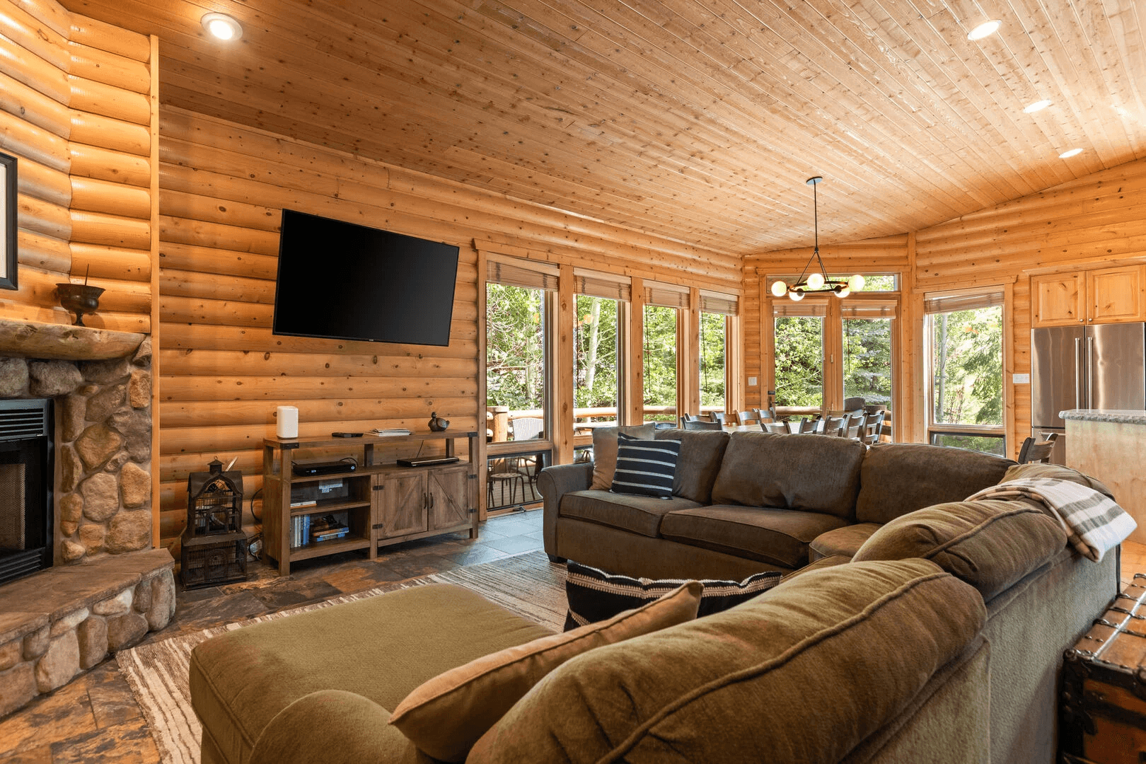 Snow Cloud Villa - Image 2