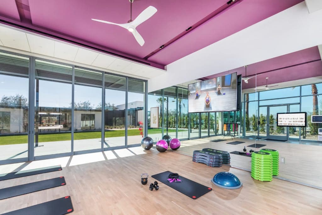 Majestic Mountain View - Image 31